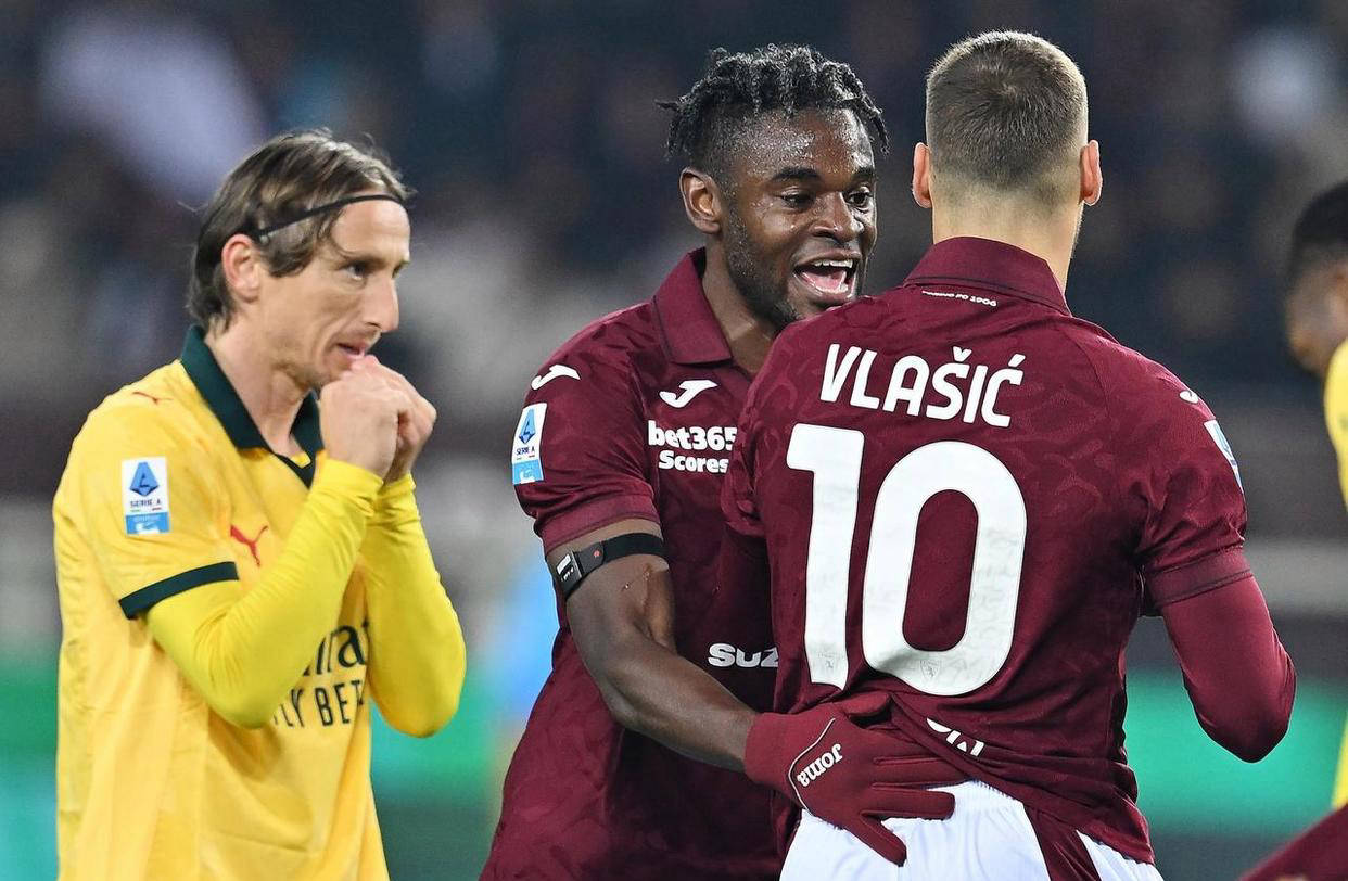 友博体育 -风云突变！AC米兰清晨内部沟通，NBA总决赛版图或变，气氛紧张，赛程密集仍需轮换 