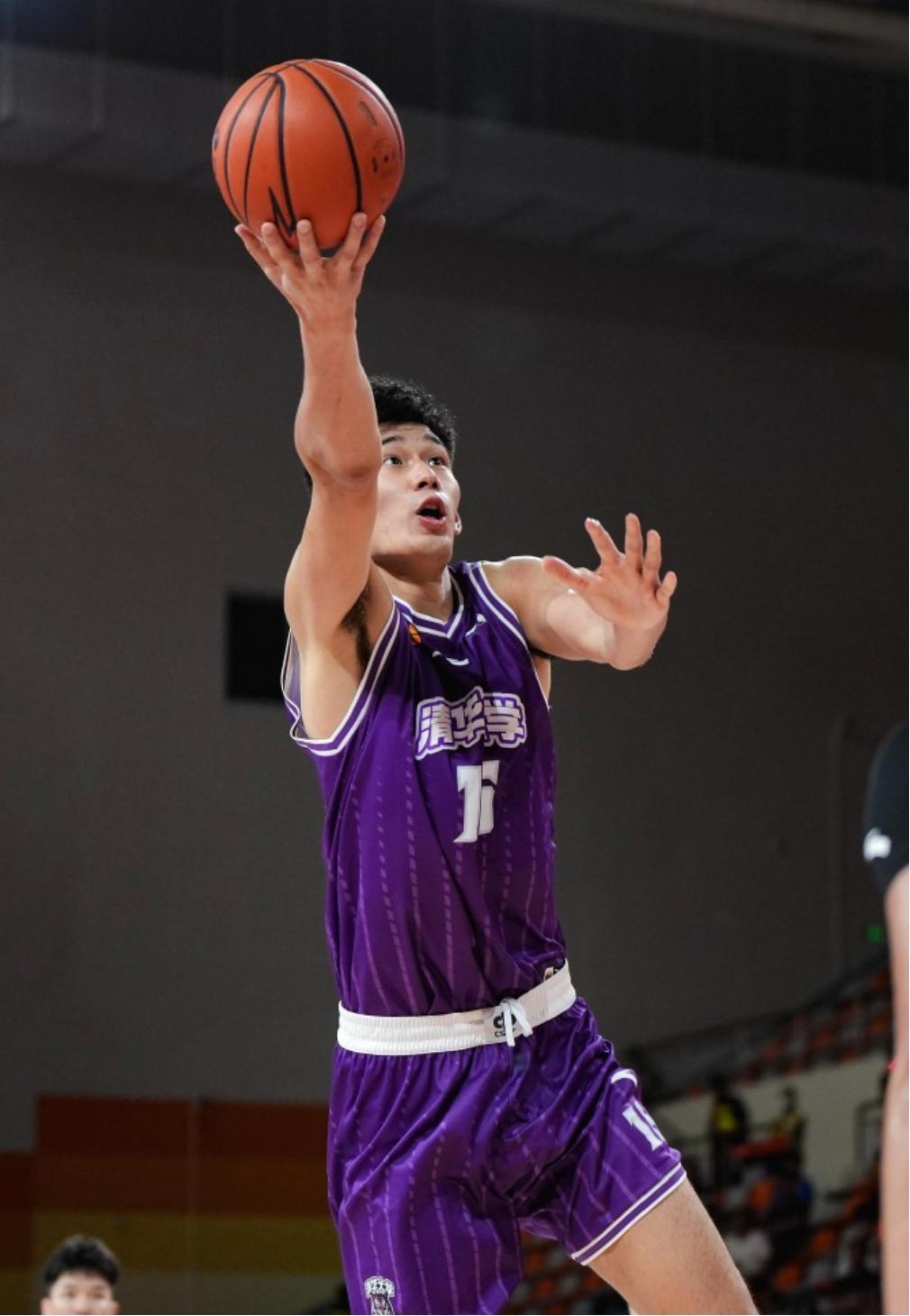 包含CBA常规赛今晨走向成谜，洛杉矶湖人状态回暖，话题不断，资深球员宣示担当的词条