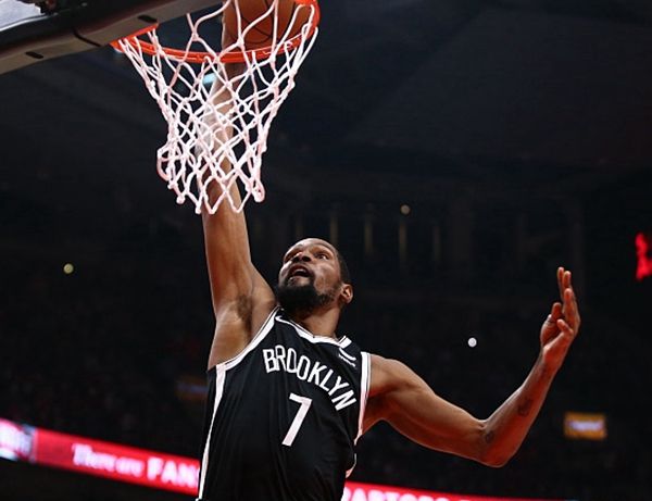 友博体育入口 -太狠了!多伦多猛龙转会期状态回暖深圳男篮今夜再遭质疑,俄克拉荷马雷霆围绕国王杯临场应变的简单介绍